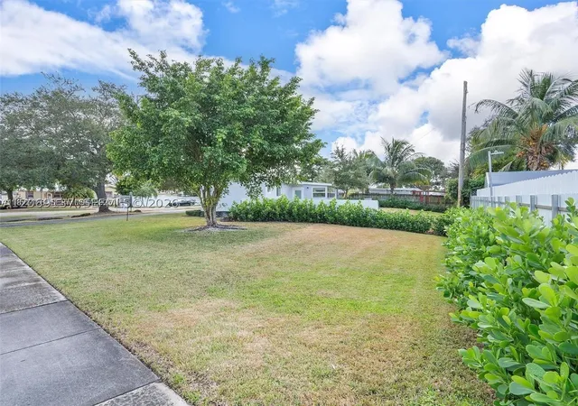 Photo 2 of Single family home for sale at 17320 Nw 80th Ave, Hialeah, FL 33015 | MLS# A12069137 | Listing updated on 2026-09-01