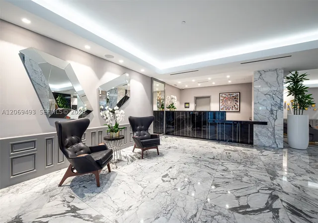 Listing Photo 4 - Condo for sale in building located at 11 Island Ave, Miami Beach, FL 33139 - Unit #906
