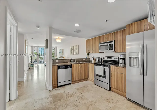 Photo 2 of Condo for sale at 6305 Indian Creek Dr #3G, Miami Beach, FL 33141 | MLS# A12068374 | Listing updated on 2026-09-07
