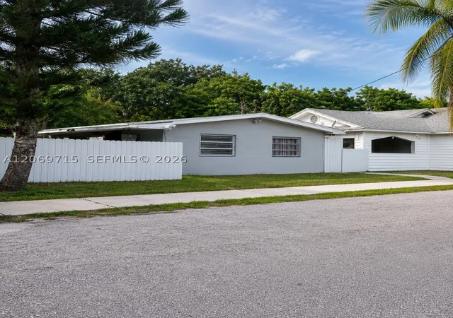 Photo 1 of Single family home for sale at 6220 Ne Miami Pl, Miami, FL 33138 | MLS# A12069715 | Listing updated on 2026-09-11