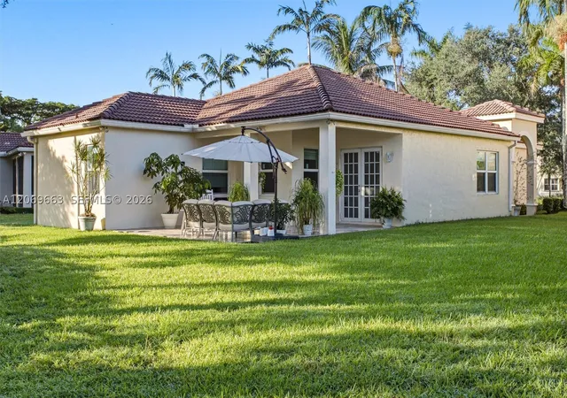 Photo 2 of Single family home for sale at 1514 Winterberry Ln, Weston, FL 33327 | MLS# A12069663 | Listing updated on 2026-09-12