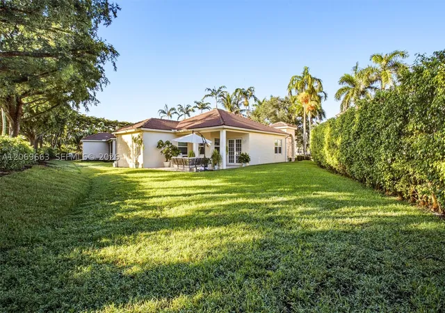 Photo 4 of Single family home for sale at 1514 Winterberry Ln, Weston, FL 33327 | MLS# A12069663 | Listing updated on 2026-09-12
