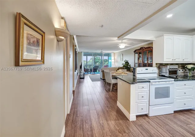 Photo 2 of Condo for sale at 605 Oaks Dr #504, Pompano Beach, FL 33069 | MLS# A12067719 | Listing updated on 2026-09-11