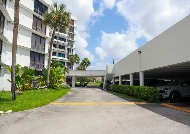 Photo 2 of Condo for sale at 13951 Kendale Lakes Cir #310A, Miami, FL 33183 | MLS# A12069504 | Listing updated on 2026-09-10