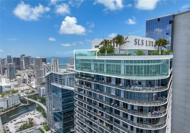 Photo 3 of Condo for sale at 801 S Miami Ave #PH5801, Miami, FL 33130 | MLS# A12069951 | Listing updated on 2026-09-05