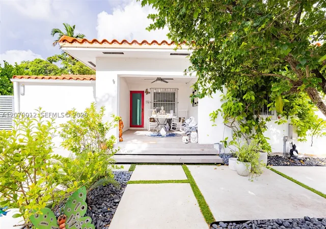 Photo 2 of Sale Pending at 619 Sw 39th Ave, Miami, FL 33134 | MLS# A12070012 | Listing updated on 2026-09-11