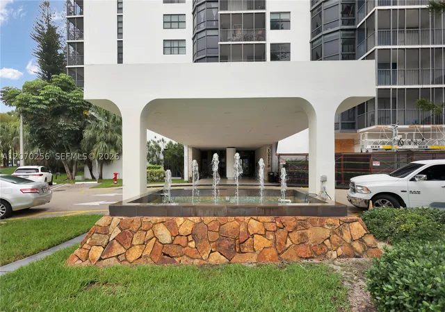 Photo 3 of Condo for sale at 20100 W Country Club Dr #403, Aventura, FL 33180 | MLS# A12070256 | Listing updated on 2026-09-21