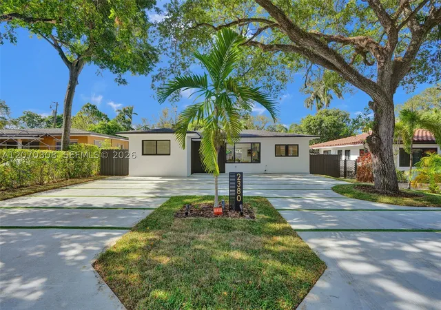 Photo 3 of Single family home for sale at 2380 Ne 184th Ter, North Miami Beach, FL 33160 | MLS# A12070308 | Listing updated on 2026-10-05