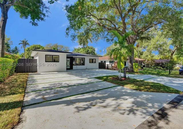 Photo 3 of Single family home for sale at 2380 Ne 184Th Ter, North Miami Beach, FL 33160 | MLS# A12070308 | Listing updated on 2026-10-05