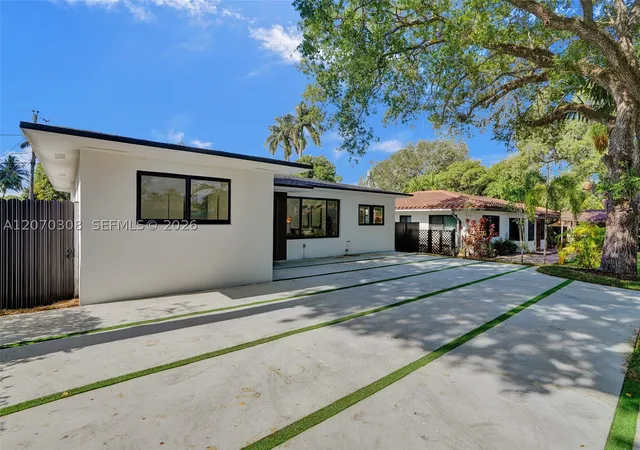 Photo 4 of Single family home for sale at 2380 Ne 184Th Ter, North Miami Beach, FL 33160 | MLS# A12070308 | Listing updated on 2026-10-05