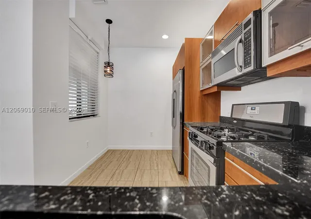 Photo 4 of Condo for sale at 2925 Nw 126Th Ave #1-320, Sunrise, FL 33323 | MLS# A12069010 | Listing updated on 2026-09-27