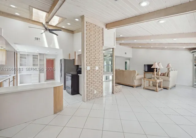 Photo 3 of Single family home for sale at 7300 Corkwood Ter, Tamarac, FL 33321 | MLS# A12068513 | Listing updated on 2026-10-01
