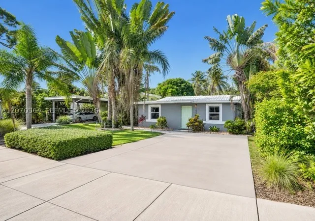 Photo 2 of Single family home for sale at 1022 Ne 34th Ct, Oakland Park, FL 33334 | MLS# A12070364 | Listing updated on 2026-10-07