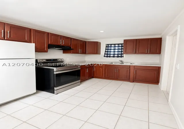 Photo 2 of Single family home for sale at 5632 Sw 39th St, West Park, FL 33023 | MLS# A12070400 | Listing updated on 2026-09-13