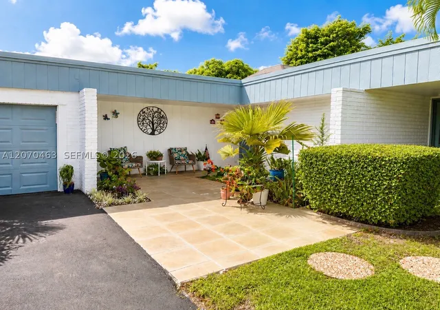Single family home for sale at 4713 Holly Dr, Tamarac, FL 33319 | MLS# A12070463