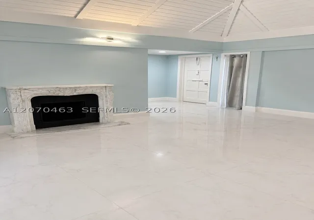 Photo 4 of Single family home for sale at 4713 Holly Dr, Tamarac, FL 33319 | MLS# A12070463 | Listing updated on 2026-09-16