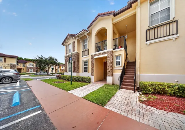 Listing Photo 5 - Condo for sale in building located at 1495 Ne 33Rd Ave, Homestead, FL 33033 - Unit #101