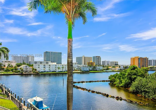 Photo 3 of Condo for sale at 2880 Ne 14th St Cswy #311, Pompano Beach, FL 33062 | MLS# A12070600 | Listing updated on 2026-09-03