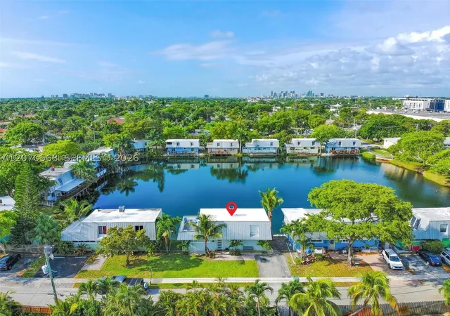 Photo 1 of Single family home for sale at 1370 Ne 40th Dr, Oakland Park, FL 33334 | MLS# A12070568 | Listing updated on 2026-09-09
