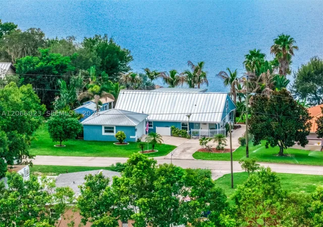 Single family home for sale at 137 Mccoy Dr, Lake Placid, FL 33852 | MLS# A12066023