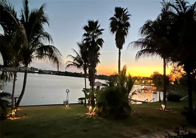 Photo 3 of Single family home for sale at 137 Mccoy Dr, Lake Placid, FL 33852 | MLS# A12066023 | Listing updated on 2026-09-10