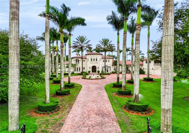 Photo 3 of Mansion for sale at 14949 Sw 184th Ave, Miami, FL 33196 | MLS# A12070538 | Listing updated on 2026-09-11