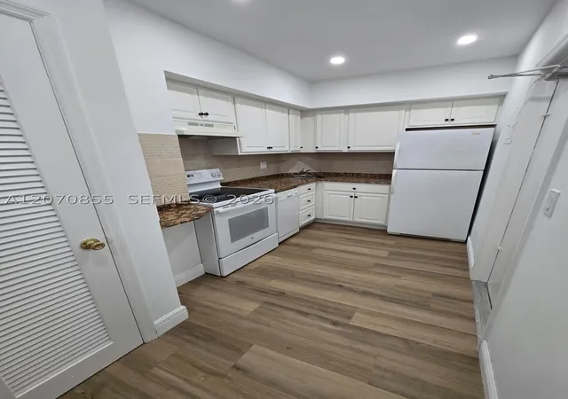 Photo 1 of Condo for sale at 2424 Se 17th Cswy #110B, Fort Lauderdale, FL 33316 | MLS# A12070855 | Listing updated on 2026-08-27