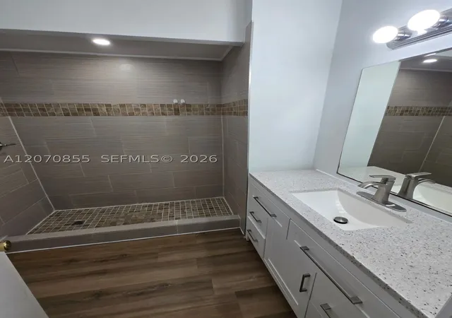 Photo 4 of Condo for sale at 2424 Se 17Th Cswy #110B, Fort Lauderdale, FL 33316 | MLS# A12070855 | Listing updated on 2026-09-24