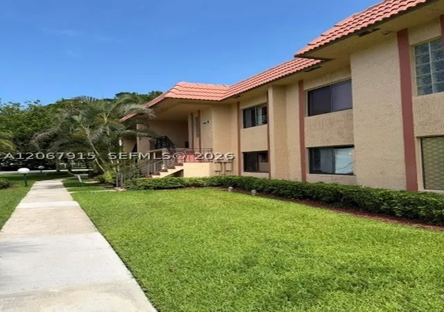 Photo 1 of Condo for sale at 164 Lakeview Dr #204, Weston, FL 33326 | MLS# A12067915 | Listing updated on 2026-08-26