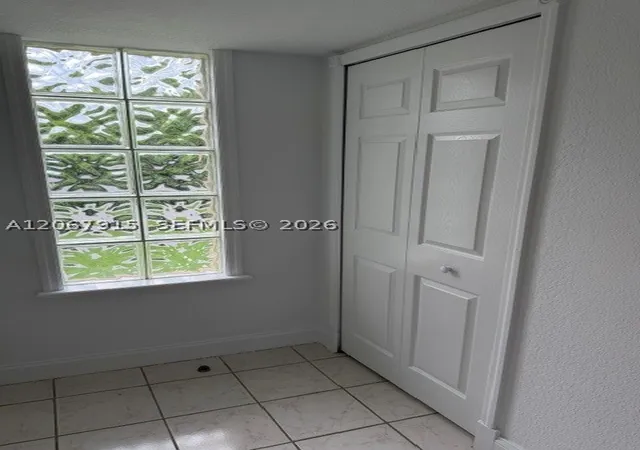 Photo 3 of Condo for sale at 164 Lakeview Dr #204, Weston, FL 33326 | MLS# A12067915 | Listing updated on 2026-08-26