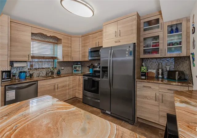Listing Photo 4 - Condo for sale in building located at 3051 Ne 48Th St, North Lauderdale, FL 33308 - Unit #406