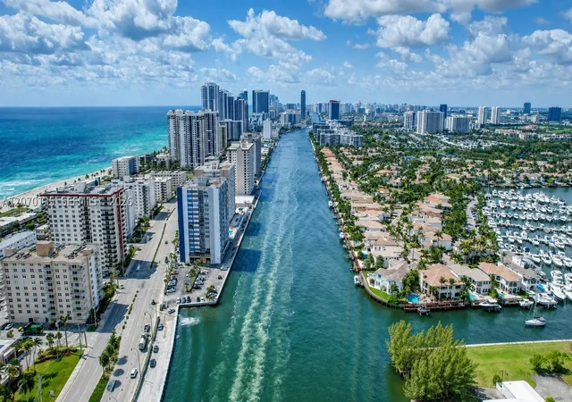 Photo 3 of Condo for sale at 1400 S Ocean Dr #205, Hollywood, FL 33019 | MLS# A12070135 | Listing updated on 2026-09-27