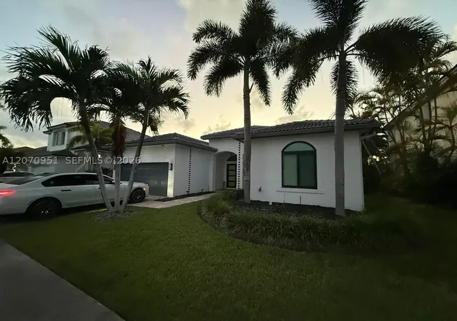 Photo 2 of Sale Pending at 1825 Se 20th Rd, Homestead, FL 33035 | MLS# A12070951 | Listing updated on 2026-08-28