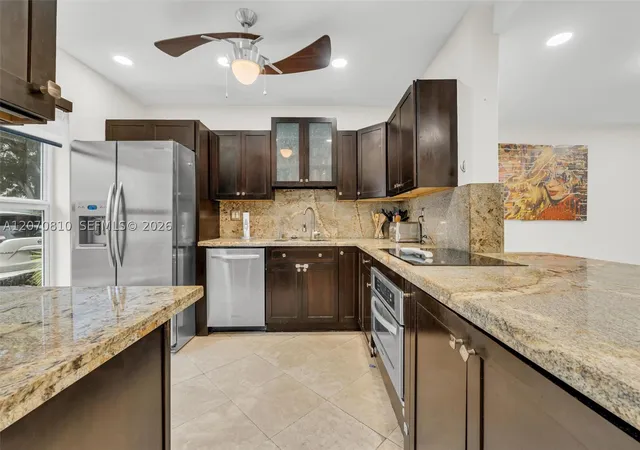 Listing Photo 4 - Condo for sale in building located at 3690 NE 167th St, North Miami Beach, FL 33160 - Unit #34