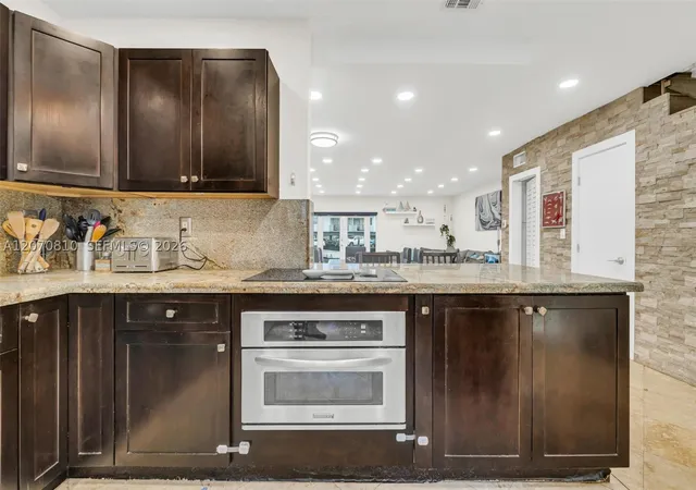 Listing Photo 5 - Condo for sale in building located at 3690 NE 167th St, North Miami Beach, FL 33160 - Unit #34