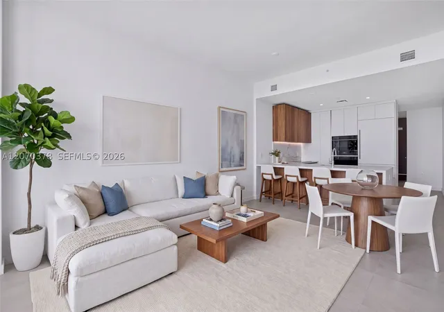 Photo 3 of Condo for sale at 1400 Biscayne Boulevard #1605, Miami, FL 33132 | MLS# A12070378 | Listing updated on 2026-09-10