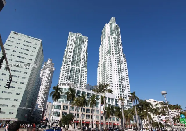 Photo 2 of Condo for sale at 244 Biscayne Blvd #1707, Miami, FL 33132 | MLS# A12071048 | Listing updated on 2026-09-10