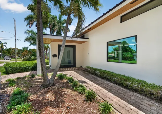 Photo 3 of Sale Pending at 8880 Sw 149th St, Palmetto Bay, FL 33176 | MLS# A12063759 | Listing updated on 2026-09-14
