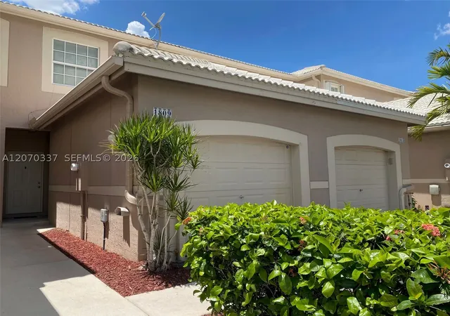 Photo 2 of Townhouse for sale at 1809 Salerno Cir, Weston, FL 33327 | MLS# A12070337 | Listing updated on 2026-08-28