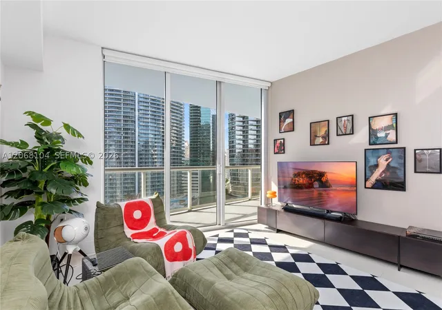 Photo 4 of Condo for sale at 465 Brickell Ave #2504, Miami, FL 33131 | MLS# A12068104 | Listing updated on 2026-09-10