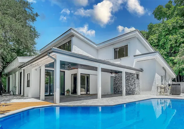 Photo 2 of Single family home for sale at 5811 Sw 33rd Ter, Hollywood, FL 33312 | MLS# A12066308 | Listing updated on 2026-08-27