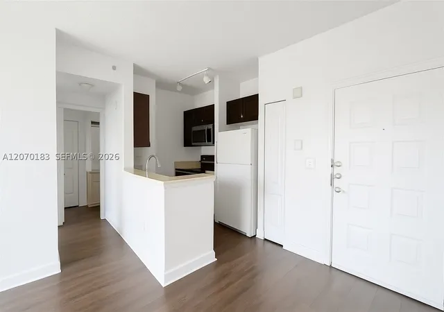 Photo 3 of Condo for sale at 6001 Sw 70th St #625, South Miami, FL 33143 | MLS# A12070183 | Listing updated on 2026-08-26