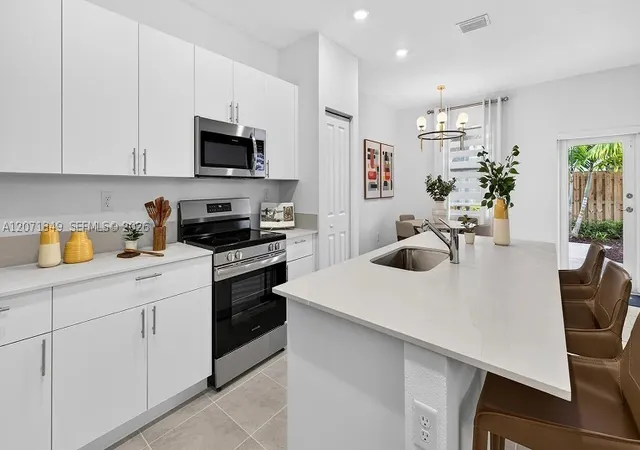 Photo 2 of Sale Pending at 19417 Sw 336 Ter, Miami, FL 33034 | MLS# A12071349 | Listing updated on 2026-09-10