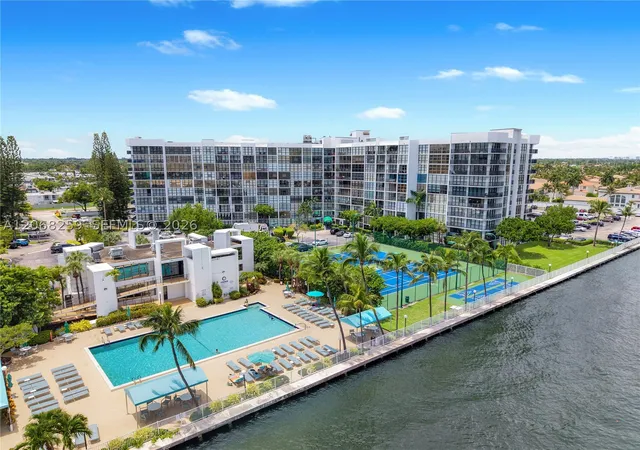 Photo 3 of Condo for sale at 1000 Parkview Dr #1007, Hallandale Beach, FL 33009 | MLS# A12068259 | Listing updated on 2026-09-18