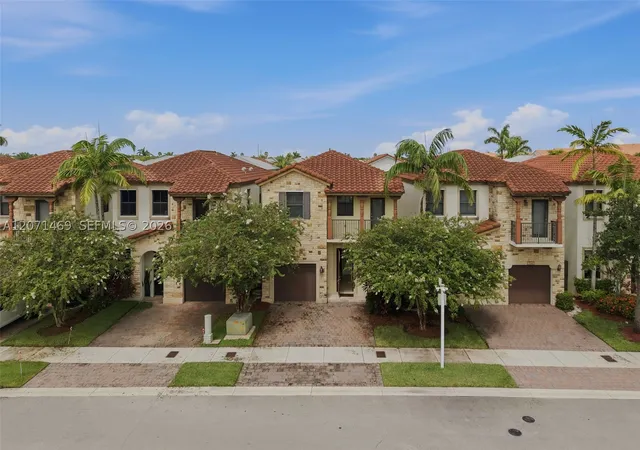 Photo 3 of Townhouse for sale at 7042 Nw 103rd Path, Doral, FL 33178 | MLS# A12071469 | Listing updated on 2026-09-15