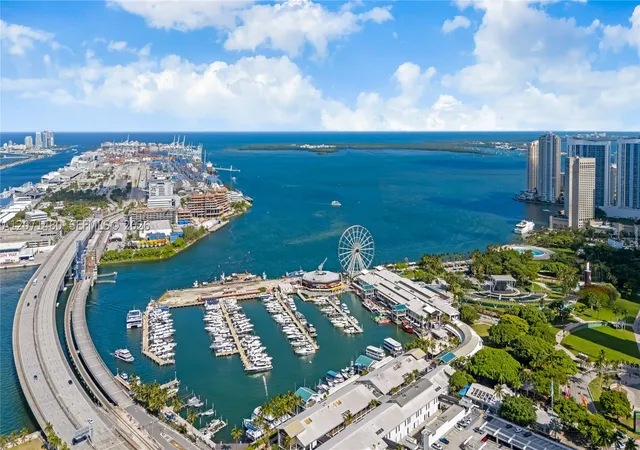 Photo 3 of Condo for sale at 398 Ne 5th St #2118, Miami, FL 33132 | MLS# A12071480 | Listing updated on 2026-09-10