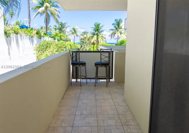 Listing Photo 4 - Condo for sale in building located at 1623 Collins Ave, Miami Beach, FL 33139 - Unit #215