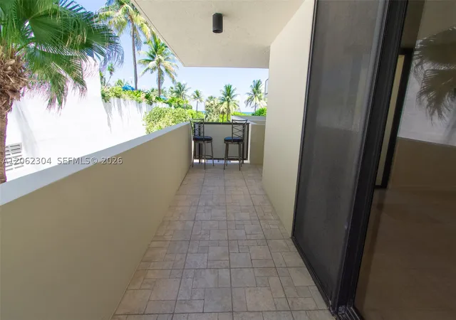Listing Photo 5 - Condo for sale in building located at 1623 Collins Ave, Miami Beach, FL 33139 - Unit #215