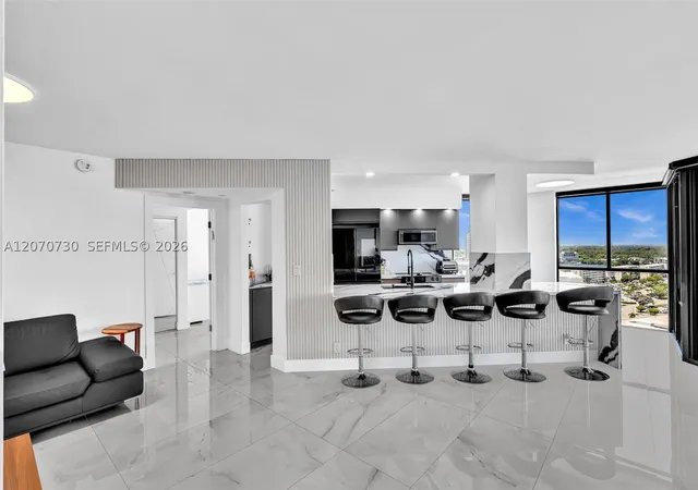 Photo 3 of Condo for sale at 1000 W Island Blvd #1710, Aventura, FL 33160 | MLS# A12070730 | Listing updated on 2026-09-09
