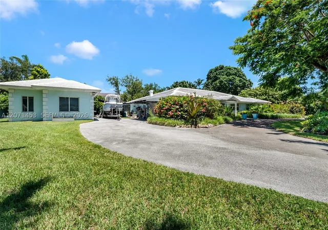 Photo 3 of Single family home for sale at 5455 Sw 88th St, Miami, FL 33156 | MLS# A12071453 | Listing updated on 2026-08-28